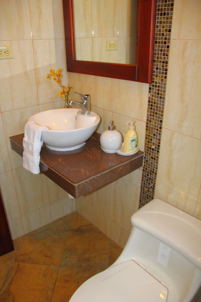 Hostal Duncan 푸에르토아요라 외부 사진