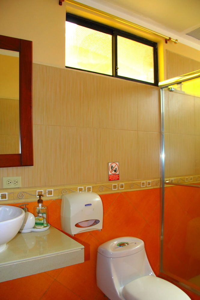 Hostal Duncan 푸에르토아요라 외부 사진