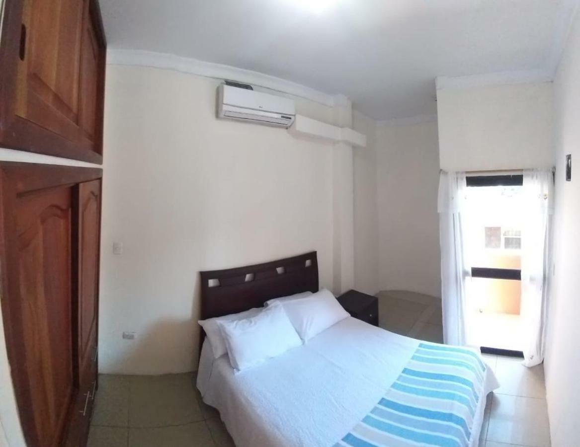 Hostal Duncan 푸에르토아요라 외부 사진